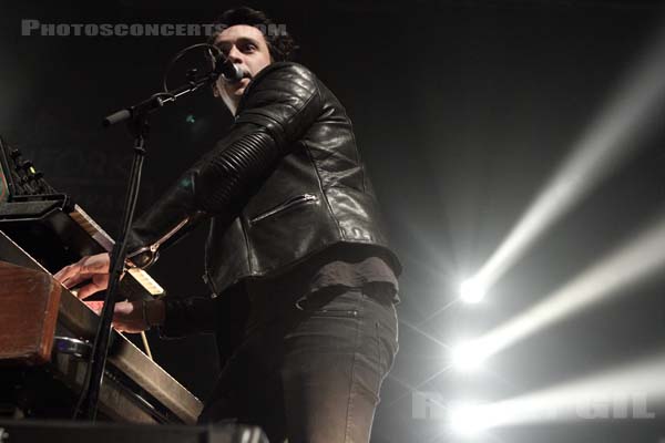 WALL OF DEATH - 2013-11-01 - PARIS - Grande Halle de La Villette - 